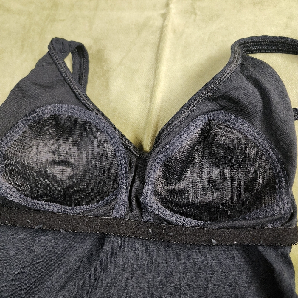 Bathing suit - Picture 9 of 10